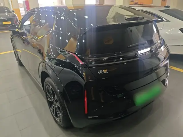 ZEEKR X 2024