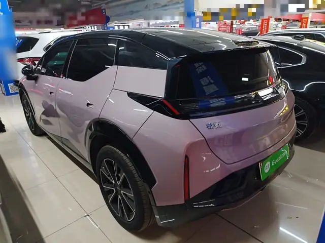 ZEEKR X 2025