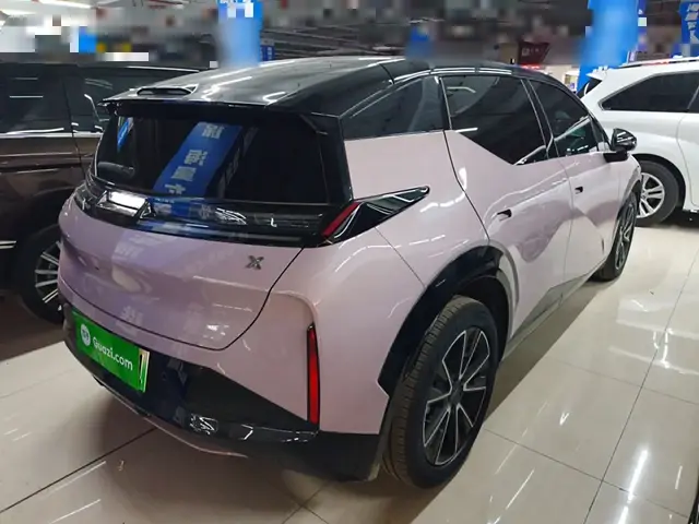ZEEKR X 2025