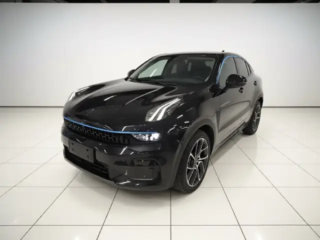 LYNK & CO 05 2021