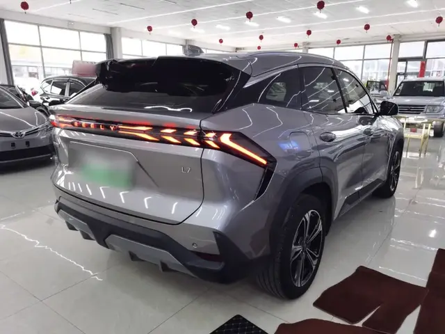 GEELY GALAXY L7 2023