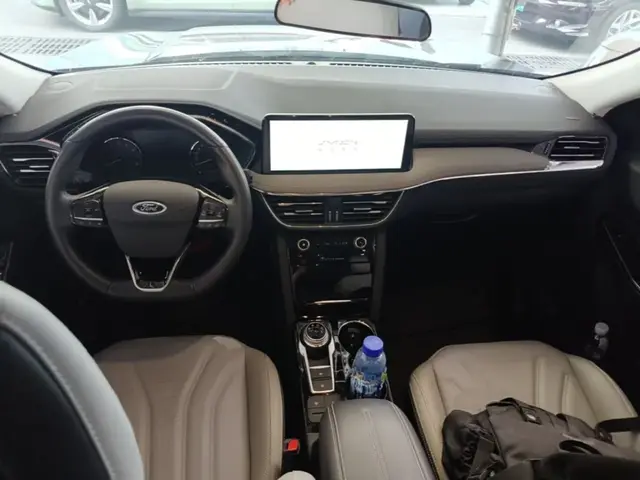 FORD ESCAPE 2022