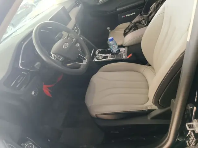 FORD ESCAPE 2022
