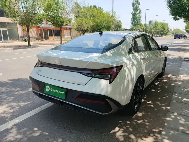 HYUNDAI ELANTRA PRESTIGE 2023