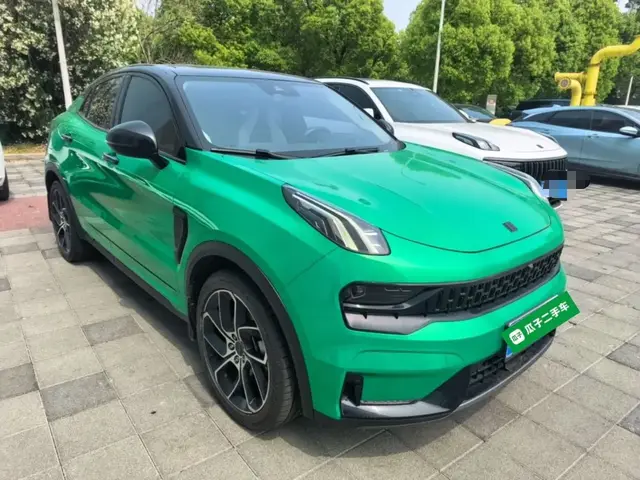 LYNK & CO 05 2022
