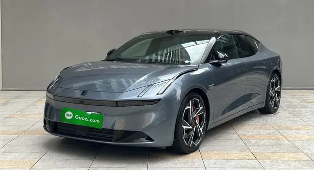 LYNK & CO Z10 2024