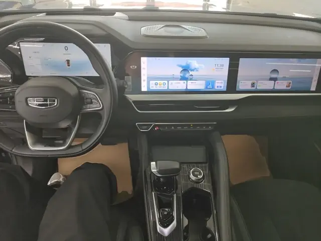 GEELY MONJARO L 2023