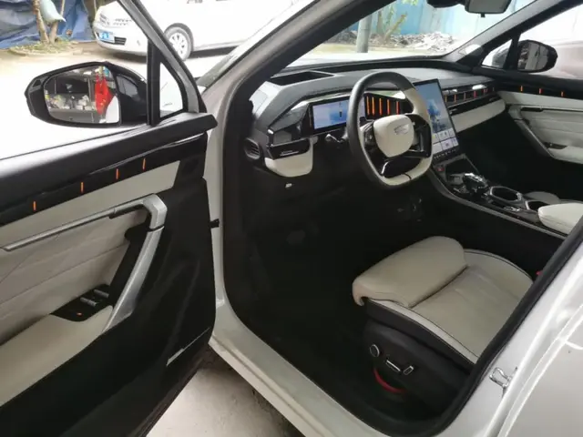 GEELY BOYUE L 2023