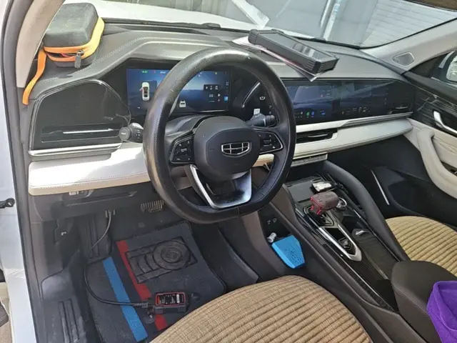 GEELY MONJARO 2023