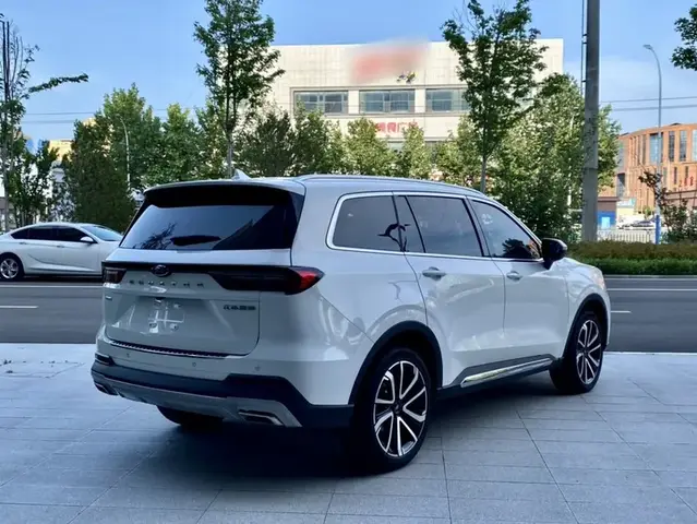 FORD EQUATOR PREMIUM 2023