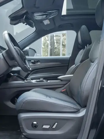 FORD EQUATOR SPORT PREMIUM 2023