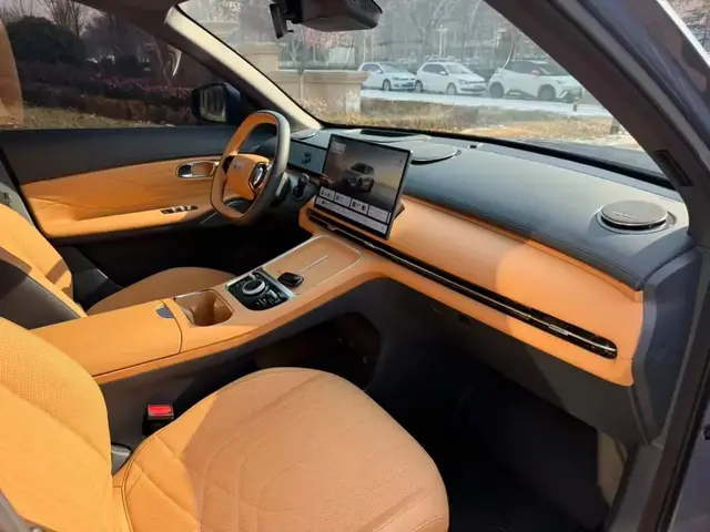 GEELY GALAXY STARSHIP EM-I GALAXY STARSHIP 7 EM-I 2024