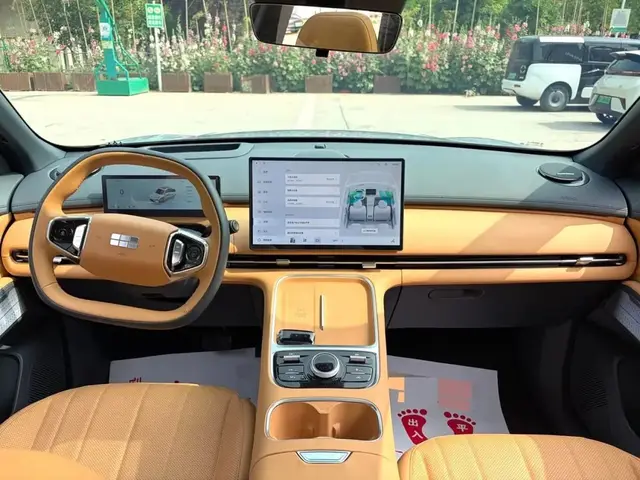 GEELY GALAXY STARSHIP EM-I GALAXY STARSHIP 7 EM-I 2025