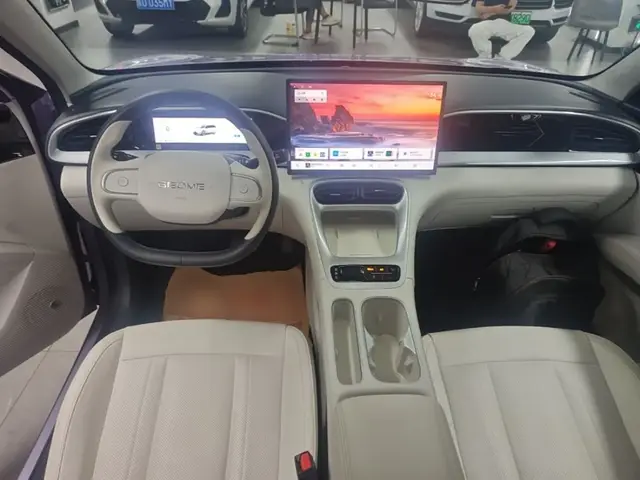 GEELY GALAXY GEOME 2025