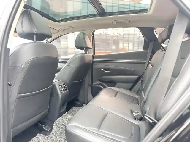 HYUNDAI TUCSON PREMIUM 2023