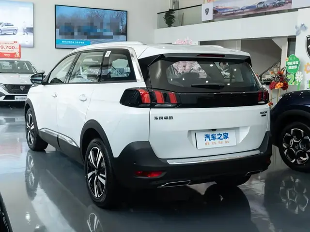 PEUGEOT 5008 2026