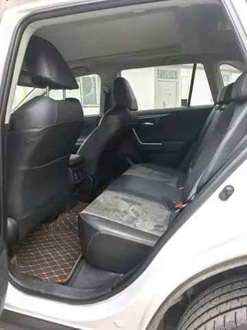TOYOTA RAV4 2023