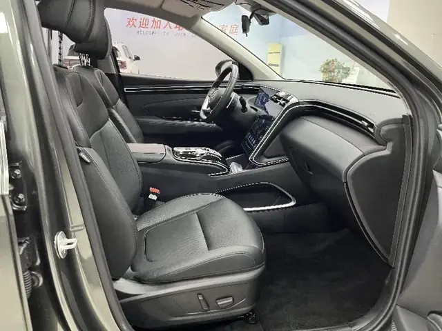HYUNDAI TUCSON PREMIUM 2022