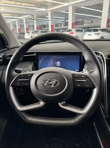 HYUNDAI TUCSON PREMIUM 2023