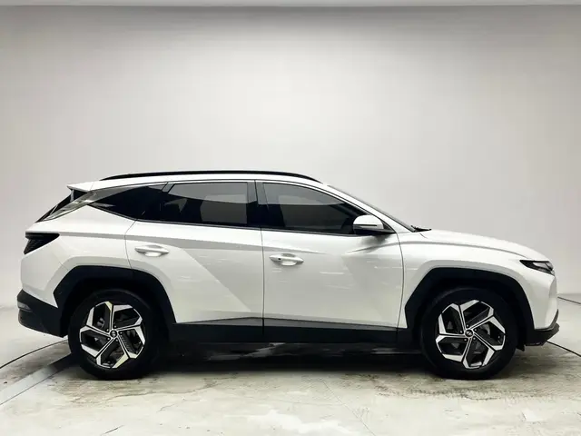 HYUNDAI TUCSON PREMIUM 2023