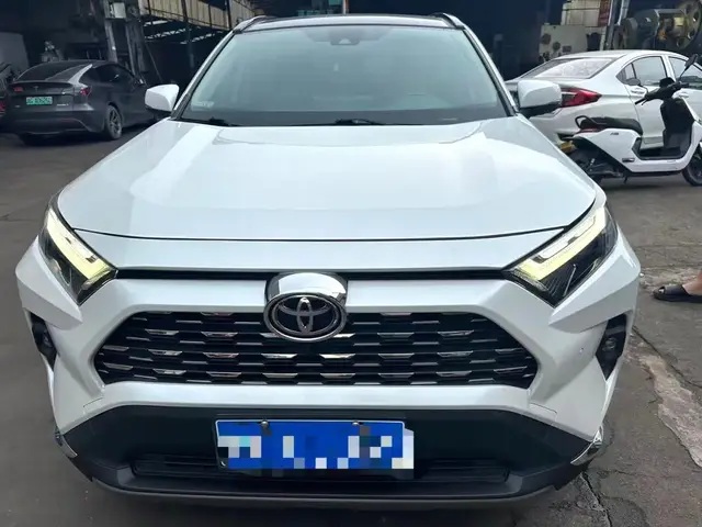 TOYOTA RAV4 2023