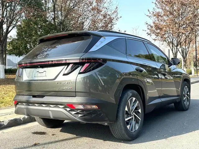 HYUNDAI TUCSON LUXURY 2023