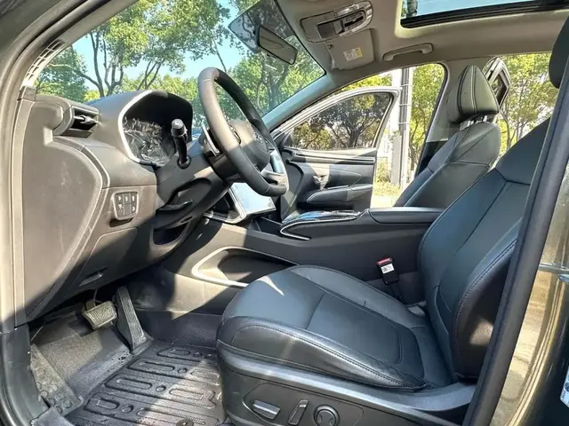 HYUNDAI TUCSON LUXURY 2023
