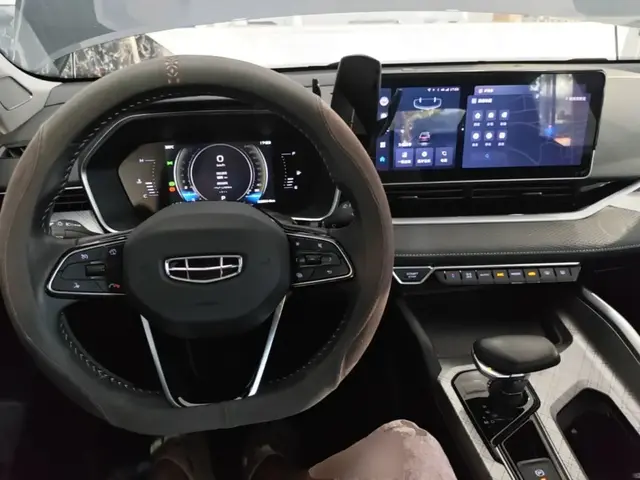GEELY PREFACE LUXURY 2023