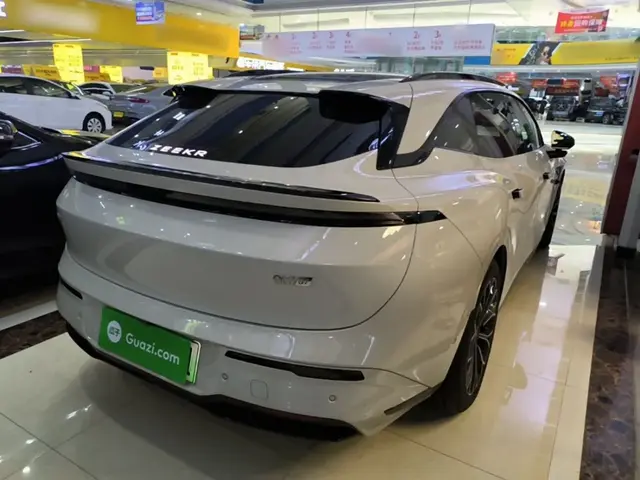 ZEEKR 007GT 2025