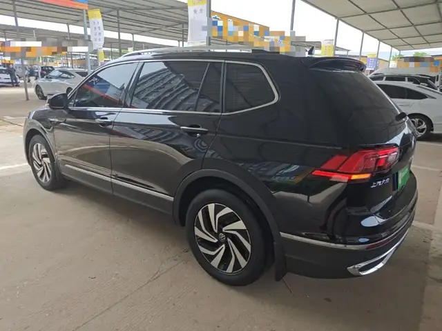 VOLKSWAGEN TIGUAN L 2022