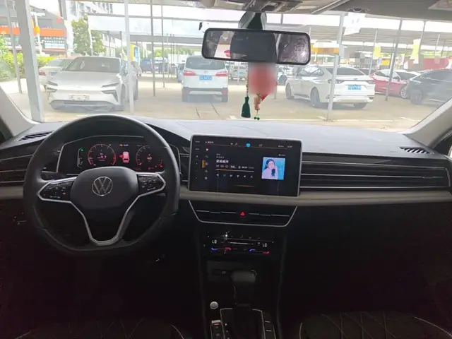 VOLKSWAGEN TIGUAN L 2022