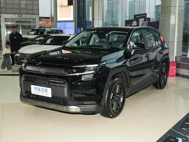 TOYOTA RAV4 LUXURY 2026
