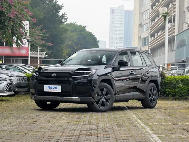 TOYOTA RAV4 LUXURY 2026