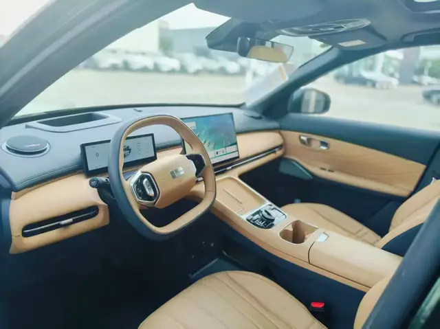 GEELY GALAXY STARSHIP EM-I GALAXY STARSHIP 7 EM-I 2025