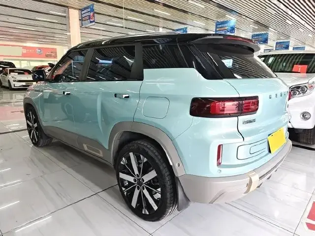 GEELY ICON 2023