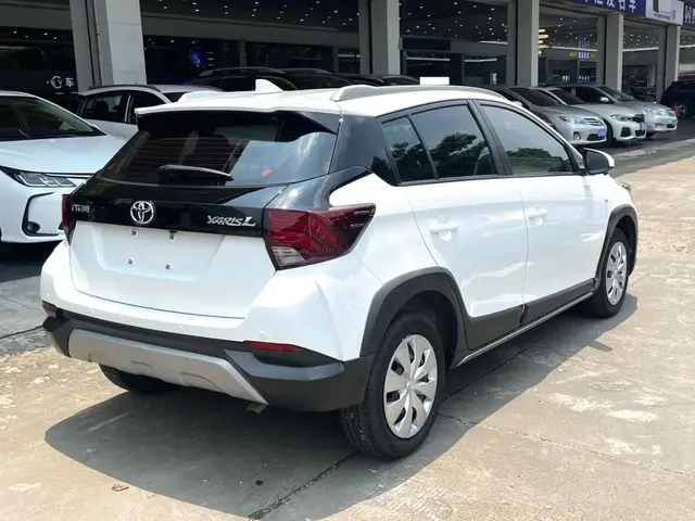 TOYOTA YARIS L 2022