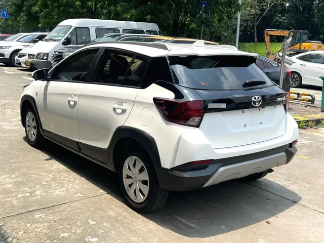 TOYOTA YARIS L 2022