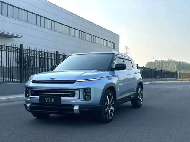 GEELY ICON 2023