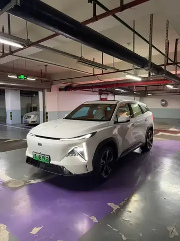 GEELY GALAXY L7 2023