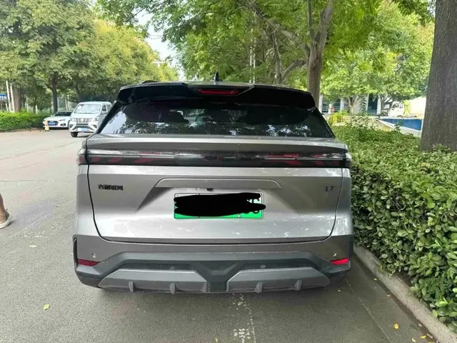 GEELY GALAXY L7 2023