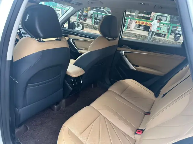 GEELY BOYUE L PREMIUM 2023