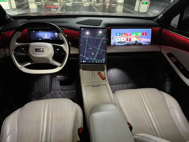 GEELY GALAXY L7 2023