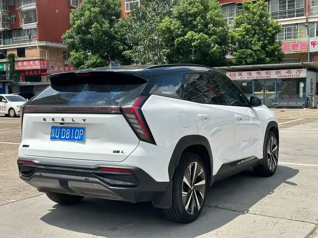 GEELY BOYUE L PREMIUM 2023