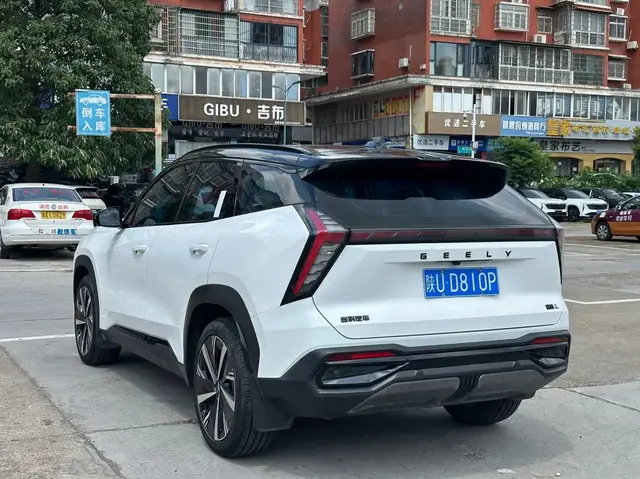GEELY BOYUE L PREMIUM 2023