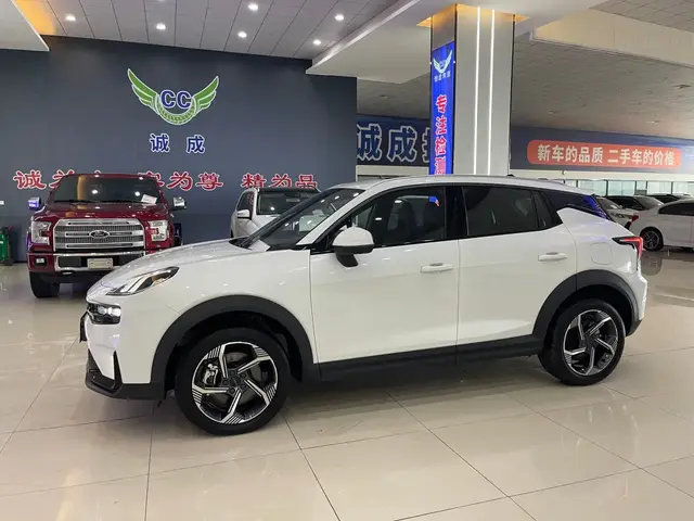 LYNK & CO 06 EM-P 2023
