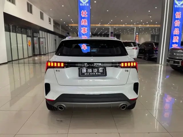 LYNK & CO 06 EM-P 2023