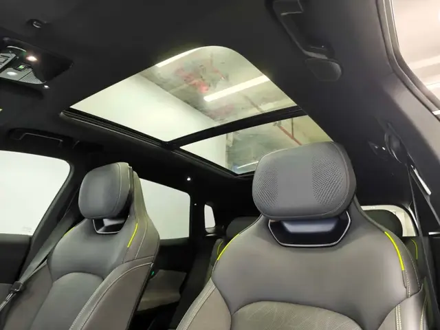 LYNK & CO 08 EM-P 2023