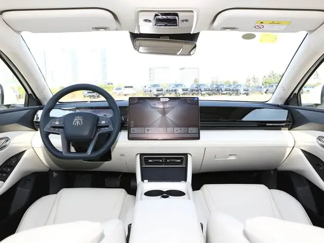 BYD QIN L 2025