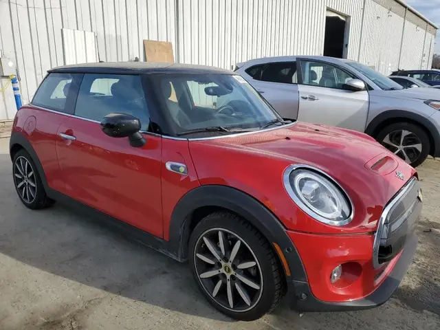 MINI SE 2021