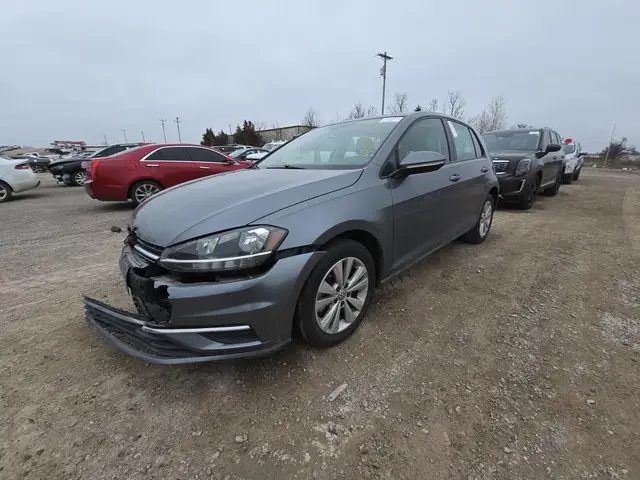 VOLKSWAGEN GOLF TSI 2021